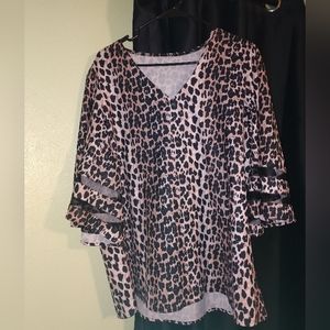 LookBookStore Women's V-Neck shirt printed. 3/4 Bell sleeve mesh panel blouse.